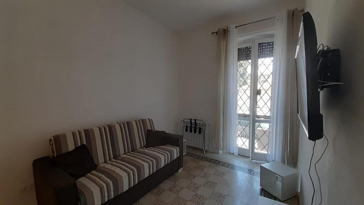 Dimora Novella Apartment ลิโด ดิ ออสเตีย ภายนอก รูปภาพ