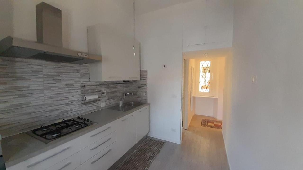 Dimora Novella Apartment ลิโด ดิ ออสเตีย ภายนอก รูปภาพ